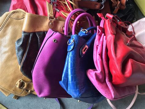 second hand handbags.